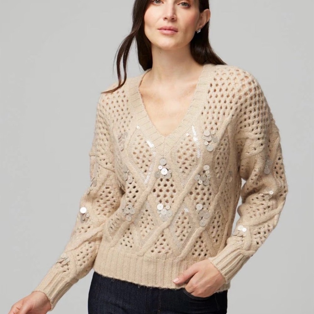 White House Black Market Beige V-Neck Sweater